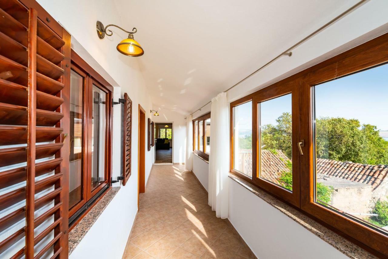 Apartment Adam สตารีกราด-ปาเคลนีซา ภายนอก รูปภาพ